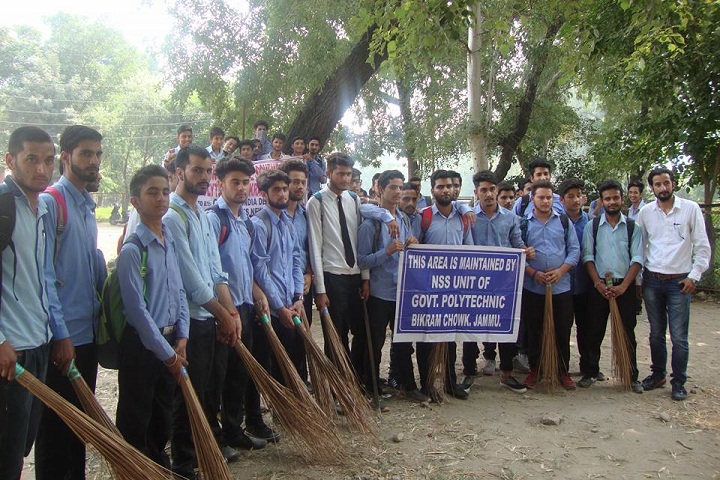 https://cache.careers360.mobi/media/colleges/social-media/media-gallery/12244/2021/9/21/Swach Bharat of Government Polytechnic Jammu_Others.jpg